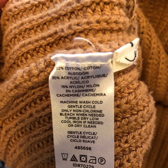 Ann Taylor Sweater - Picture 3 of 4